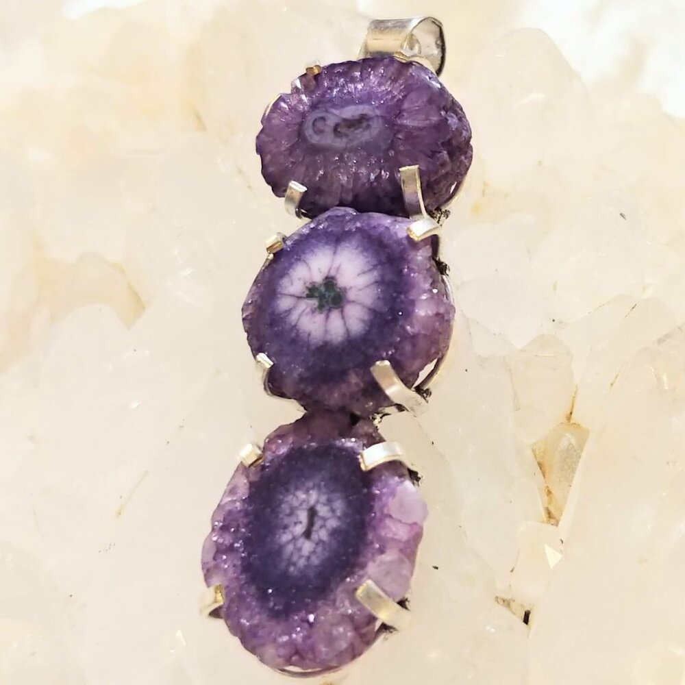 NWOT Dramatic Purple Solar Quartz Slice Stack Pendant 925 Sterling Overlay - Picture 7 of 10